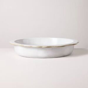 HEARTH & HAND NWT carved edge  pie plate-cream